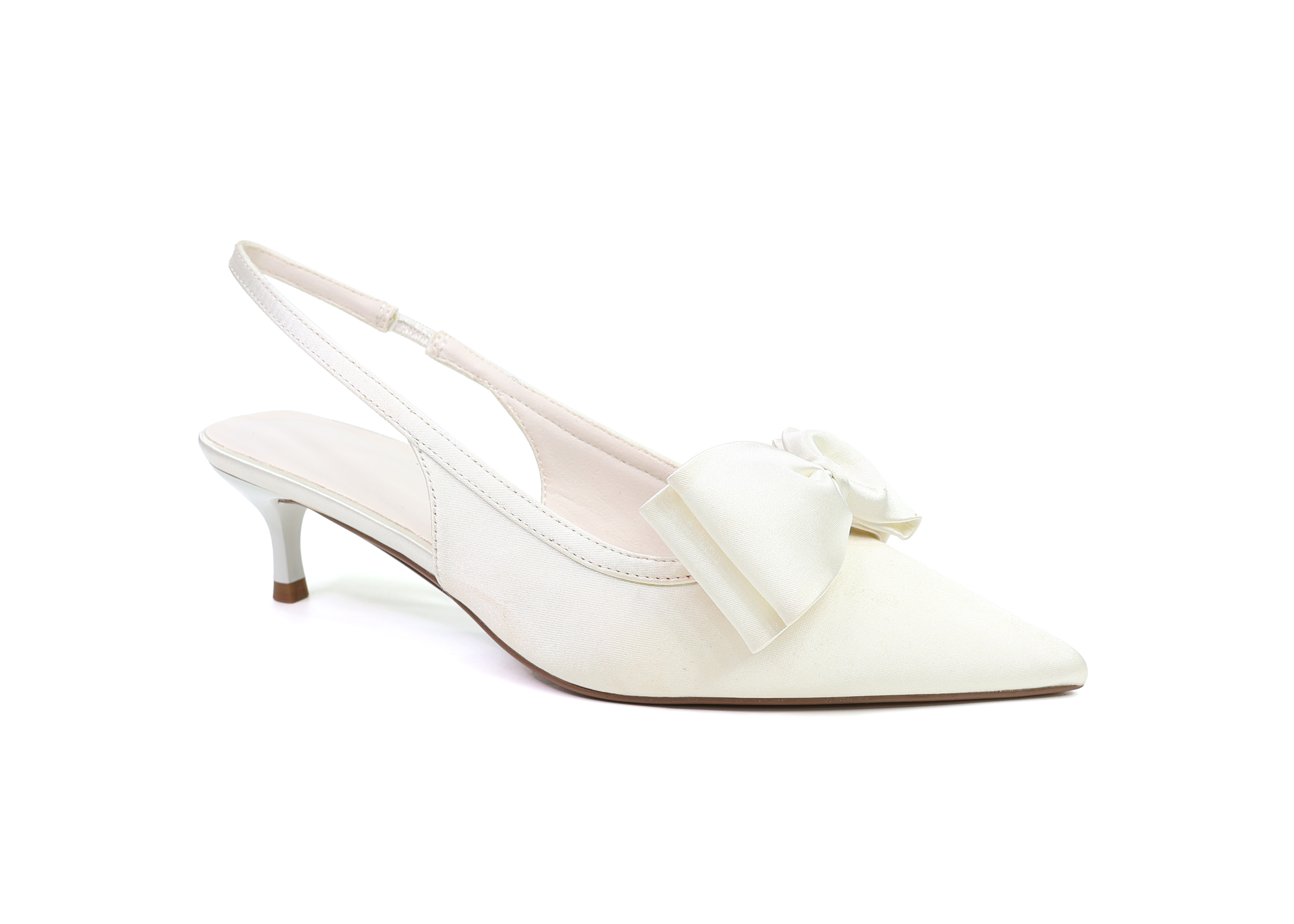 SLINGBACK SANDALS WITH A BOW AND LITTLE CAT HEELS